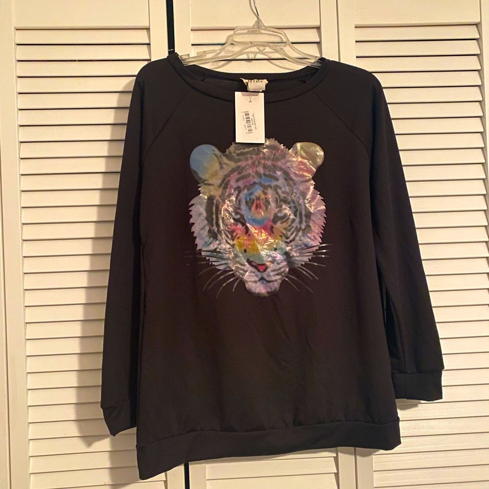 Beautiful colorful tiger black long sleeve sweater/tunic size Small